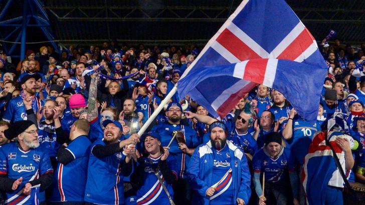 https://betting.betfair.com/football/Iceland%20flag%20fans%201280.jpg